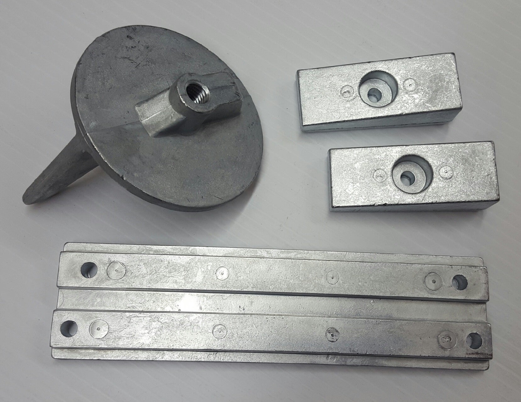 Anodi per Mercurio | Piastra anodica 821629 (zinco) | 9703 Anodi per Mercurio | Piastra anodica 821629 (zinco) | 9703
